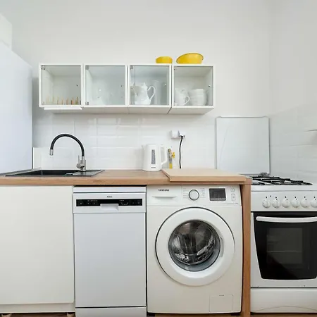Miejski Blisko Aquaparku We Wroclawiu By Renters *