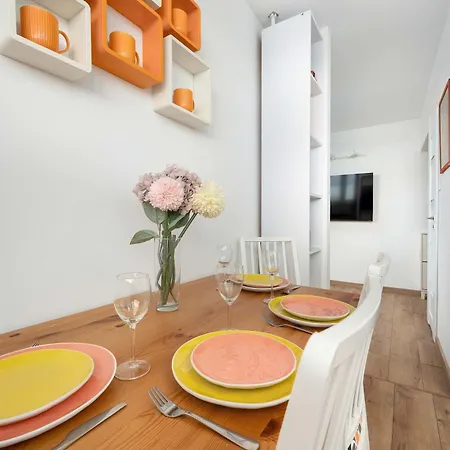 Miejski Blisko Aquaparku We Wroclawiu By Renters Appartement